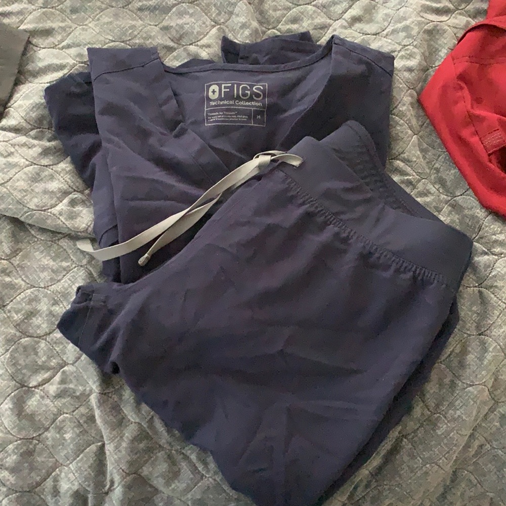 Navy Blue Figs Scrub set.